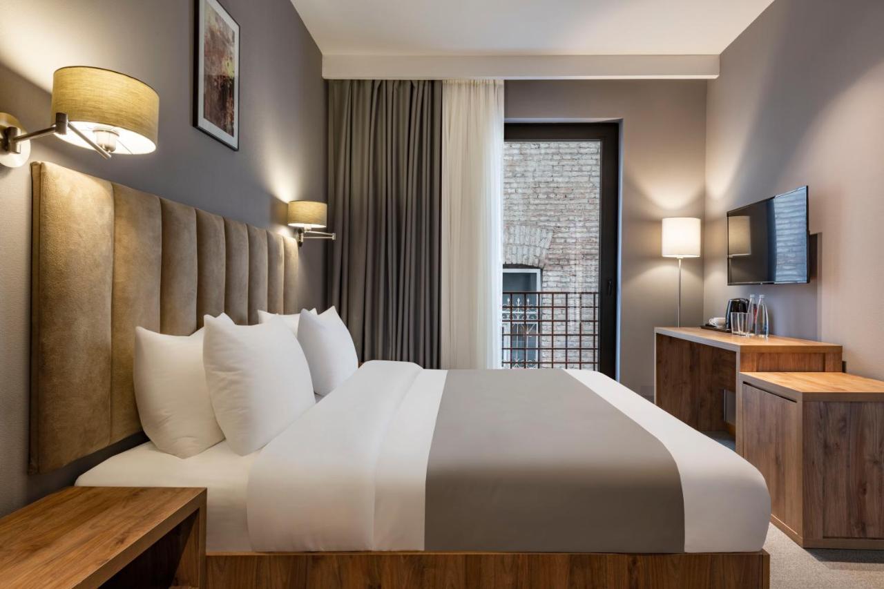 Barnovi Boutique Hotel Tbilisi Exterior photo